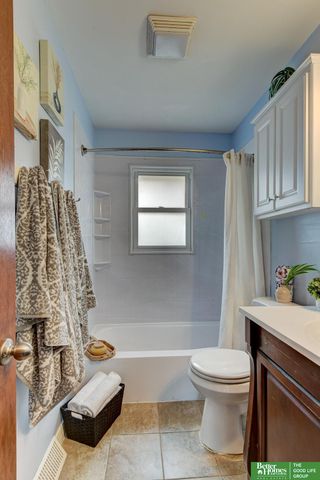 12668 N Street, Omaha, NE 68137