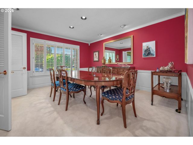 7535 Sw MONTCLAIR Dr, Portland, OR 97225