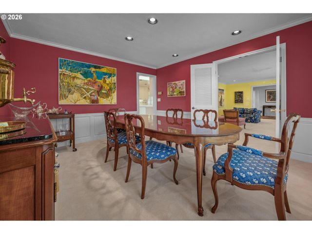7535 Sw MONTCLAIR Dr, Portland, OR 97225