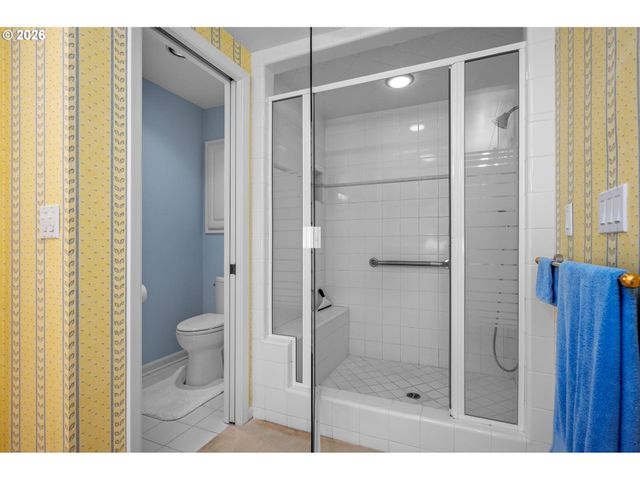7535 Sw MONTCLAIR Dr, Portland, OR 97225