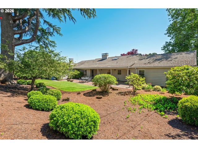 7535 Sw MONTCLAIR Dr, Portland, OR 97225