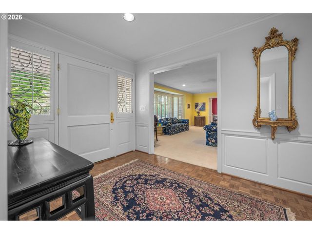 7535 Sw MONTCLAIR Dr, Portland, OR 97225