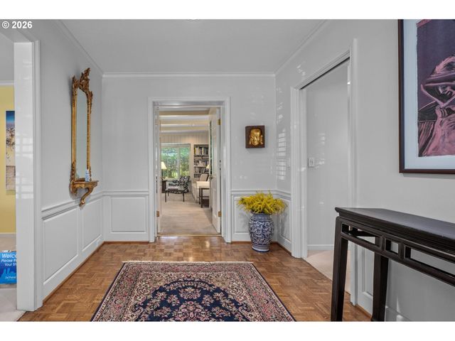 7535 Sw MONTCLAIR Dr, Portland, OR 97225