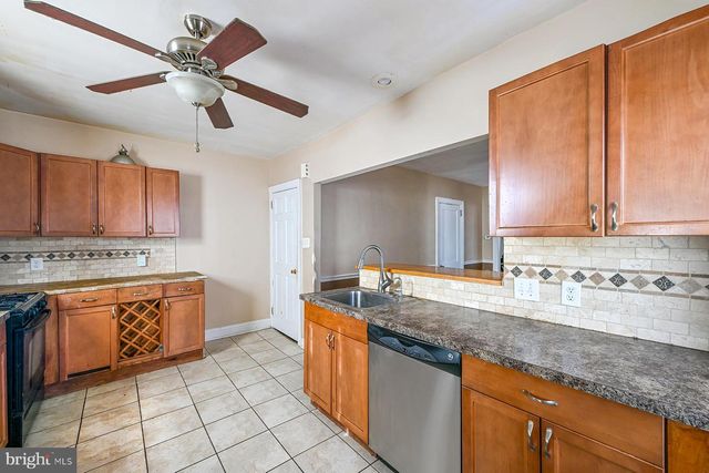 812 N EVANS ST, Pottstown, PA 19464