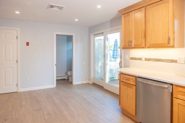 122 Leedham St 122, Attleboro, MA 02703