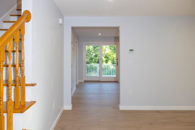 122 Leedham St 122, Attleboro, MA 02703