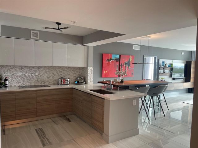 330 Sunny Isles Blvd 5-1506, Sunny Isles Beach, FL 33160