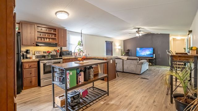 3622 Brook Valley Street, Granbury, TX 76048