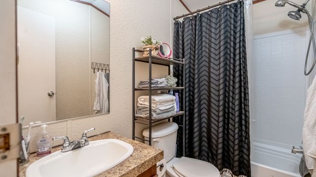 3622 Brook Valley Street, Granbury, TX 76048