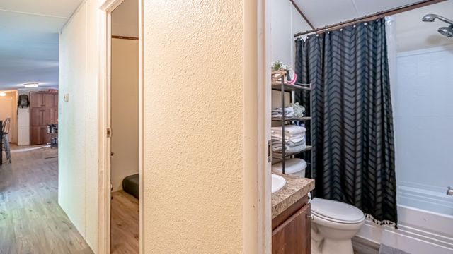 3622 Brook Valley Street, Granbury, TX 76048