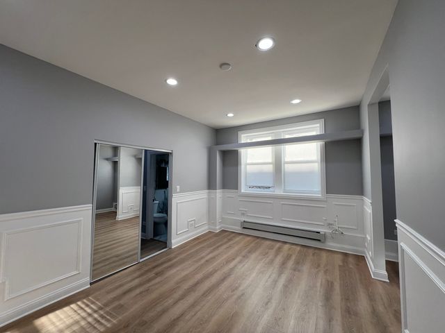 4427 N Seeley Avenue 105, Chicago, IL 60625