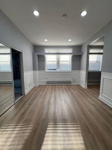 4427 N Seeley Avenue 105, Chicago, IL 60625