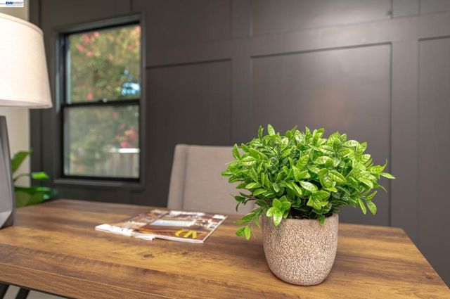 4073 Stanley Blvd, Pleasanton, CA 94566