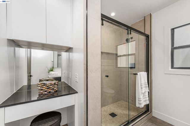 4073 Stanley Blvd, Pleasanton, CA 94566