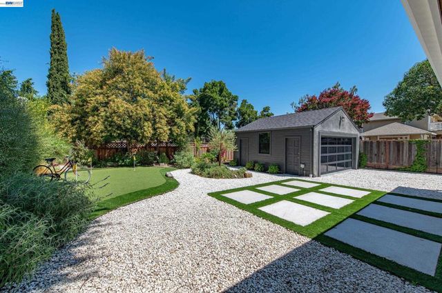 4073 Stanley Blvd, Pleasanton, CA 94566