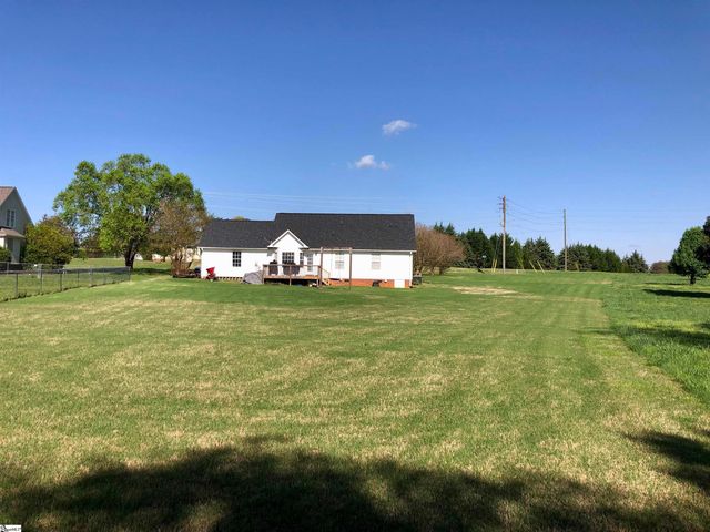 109 Archibald Road, Chesnee, SC 29323