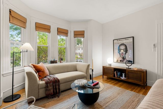 140 Huron Ave 7, Cambridge, MA 02138