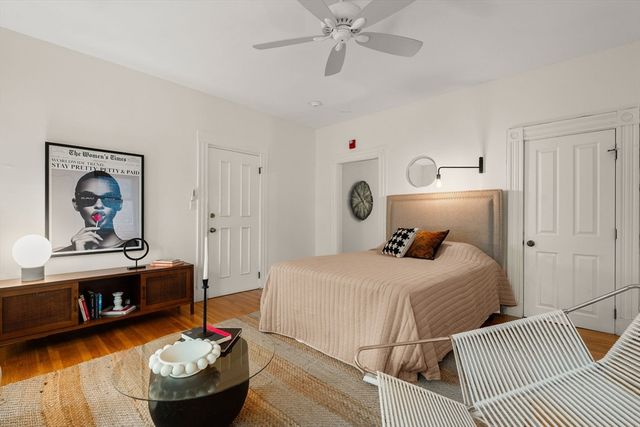 140 Huron Ave 7, Cambridge, MA 02138