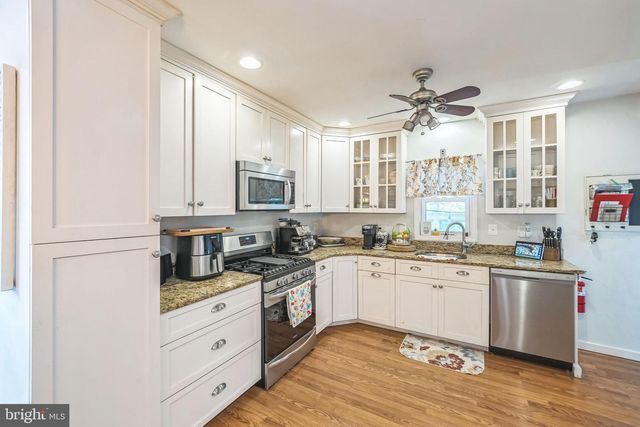 2025 WAYNE AVE, Haddon Heights, NJ 08035