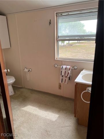 2111 Gardner CT, Alva, FL 33920