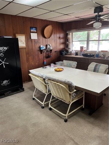 2111 Gardner CT, Alva, FL 33920