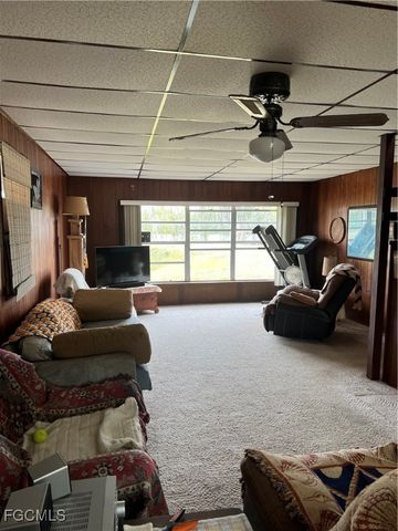 2111 Gardner CT, Alva, FL 33920