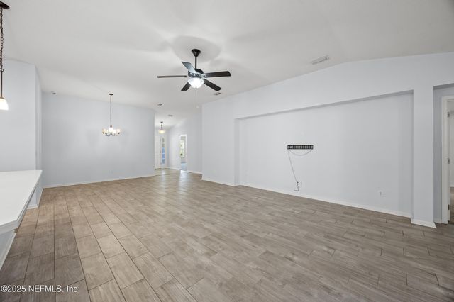 2772 BLUFF ESTATE Way, Jacksonville, FL 32226