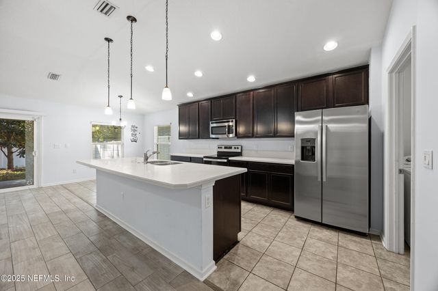 2772 BLUFF ESTATE Way, Jacksonville, FL 32226