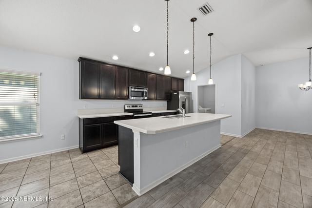 2772 BLUFF ESTATE Way, Jacksonville, FL 32226