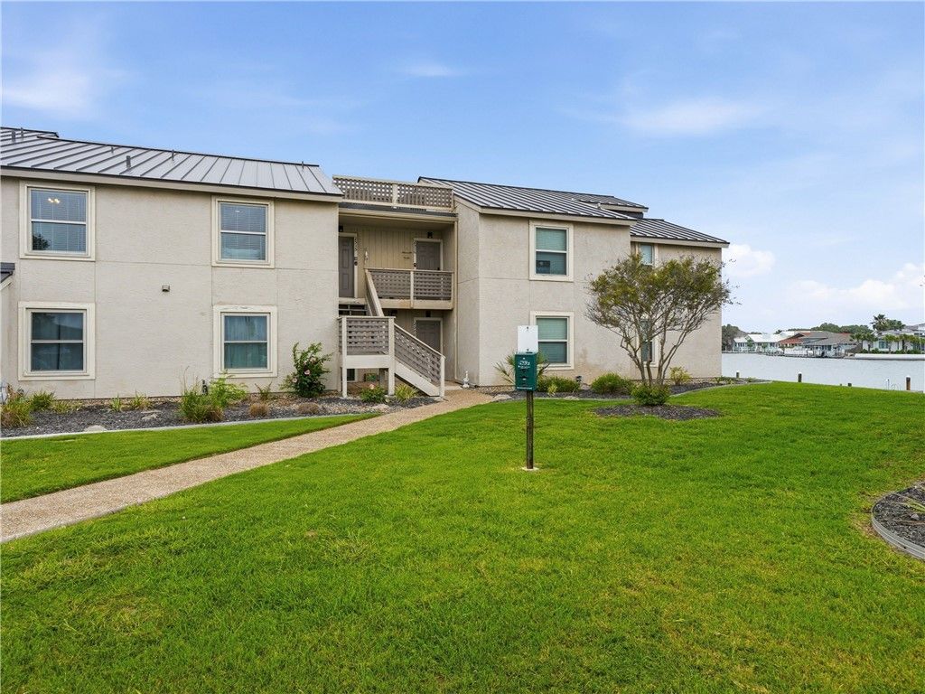 2515 Bayhouse Dr, Rockport, TX 78382 — exterior