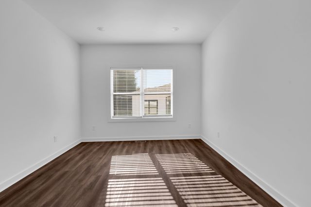 65 Duncan Ln, Winchester, TN 37398