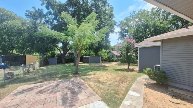 705 Vine Street, Euless, TX 76040