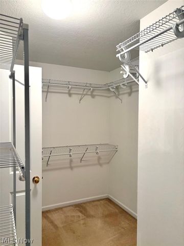 38448 Renwood Avenue, Avon, OH 44011