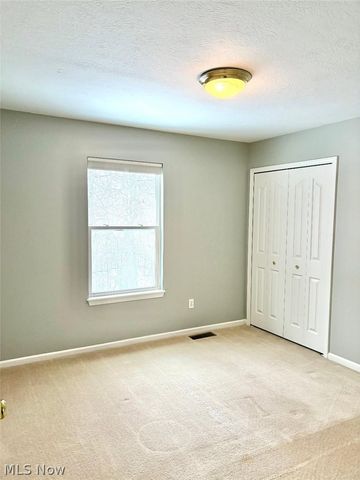 38448 Renwood Avenue, Avon, OH 44011