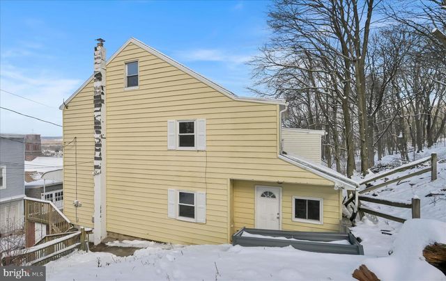 1023 W SCHUYLKILL, Pottsville, PA 17901