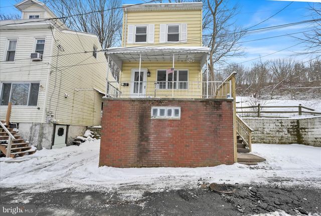 1023 W SCHUYLKILL, Pottsville, PA 17901