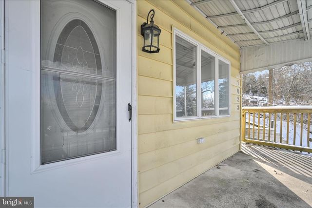 1023 W SCHUYLKILL, Pottsville, PA 17901