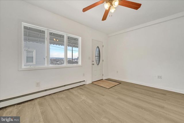 1023 W SCHUYLKILL, Pottsville, PA 17901