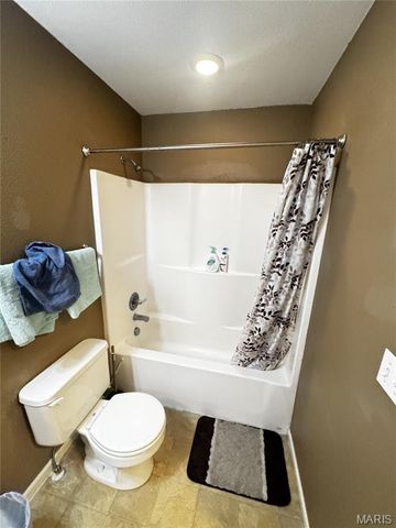 215 Settlers Pass, Waynesville, MO 65583