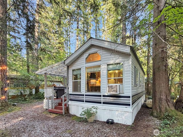 150 5 Big River Boulevard W, Deming, WA 98244