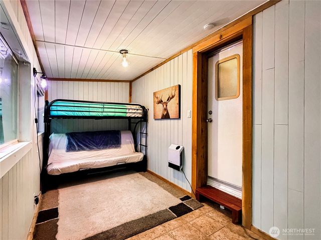 150 5 Big River Boulevard W, Deming, WA 98244