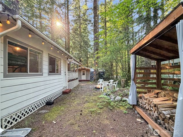 150 5 Big River Boulevard W, Deming, WA 98244