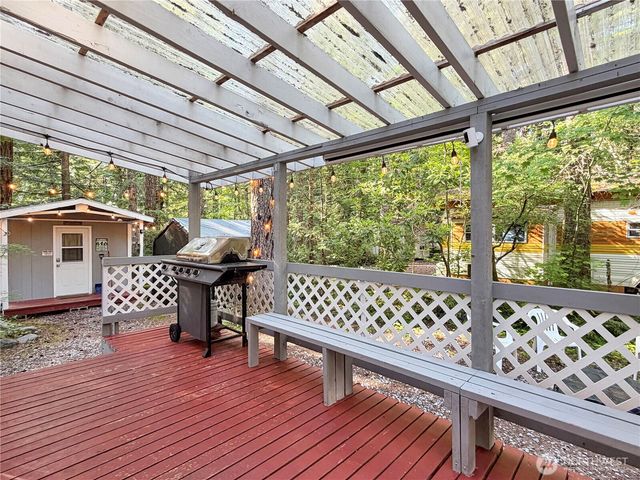 150 5 Big River Boulevard W, Deming, WA 98244