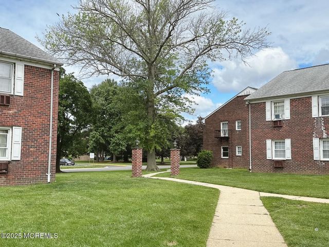 62 Stonehurst Boulevard G, Freehold, NJ 07728