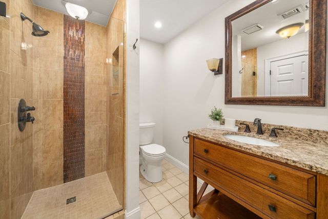 39 Fenton St 7, Boston, MA 02122