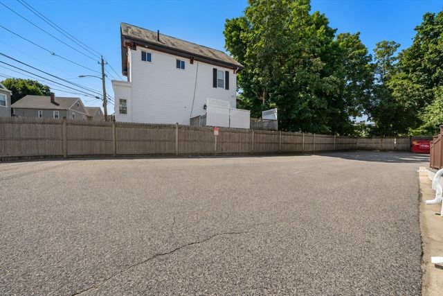 39 Fenton St 7, Boston, MA 02122