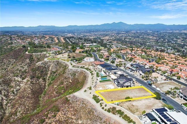 21 Coronado Pointe, Laguna Niguel, CA 92677