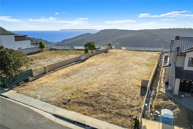 21 Coronado Pointe, Laguna Niguel, CA 92677