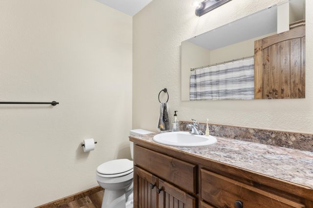 322 Sugar Lane, Clever, MO 65631