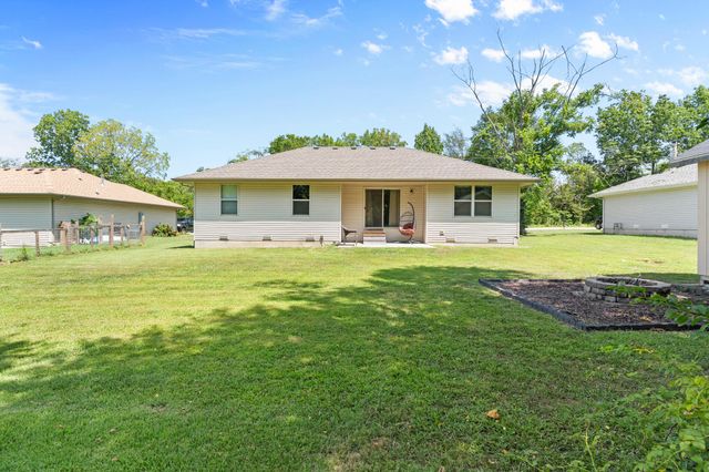 322 Sugar Lane, Clever, MO 65631